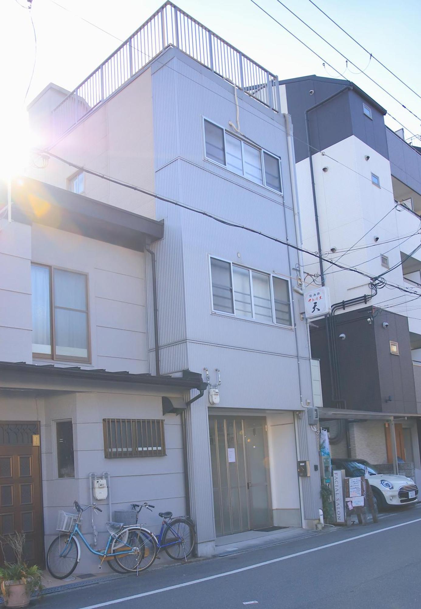 Guesthouse Atelier Ten 民泊アトリエ天 Ōsaka Extérieur photo